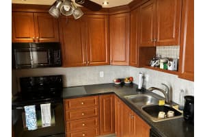 4270 NW 40th Street 105, Lauderdale Lakes, FL 33319 Sold 02/27/24