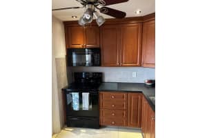 4270 NW 40th Street 105, Lauderdale Lakes, FL 33319 Sold 02/27/24