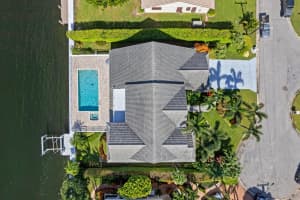 49 Spanish River Drive, Ocean Ridge, FL 33435 Sold 04/24/24