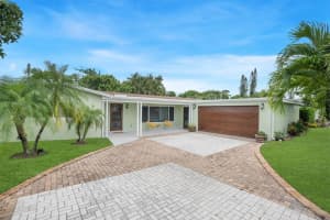 714 SW 25th Avenue, Boynton Beach, FL 33435 Sold 01/29/24