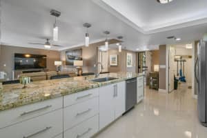 955 Egret Circle 208, Delray Beach, FL 33444 Sold 03/26/24