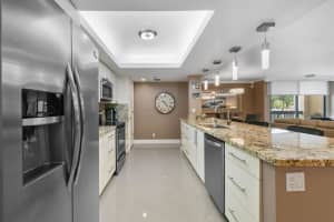 955 Egret Circle 208, Delray Beach, FL 33444 Sold 03/26/24