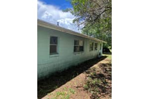 3204 Anderson Drive, Fort Pierce, FL 34946 Sold 02/09/24