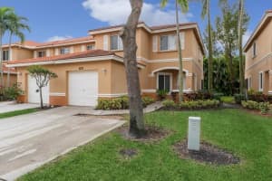 6132 Eaton Street, West Palm Beach, FL 33411 Sold 04/05/24