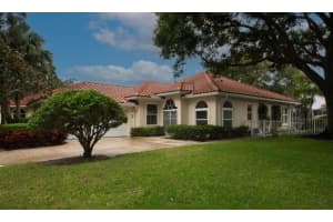 142 E Tall Oaks Circle, Palm Beach Gardens, FL 33410 Sold 08/05/24