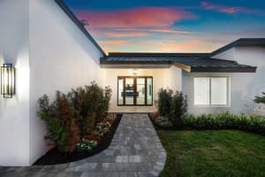 643 Lakewoode Circle E, Delray Beach, FL 33445 Sold 09/04/24