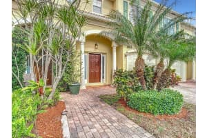 464 Marbella Drive, North Palm Beach, FL 33403 Sold 04/11/24