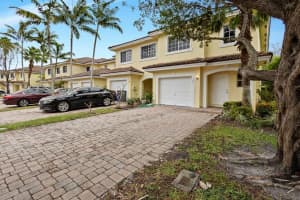 1139 Imperial Lake Road, West Palm Beach, FL 33413 Sold 04/30/24