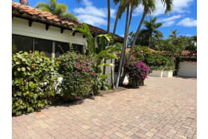 6 Little Pond Road, Manalapan, FL 33462 Sold 01/21/25