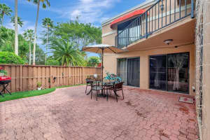 8297 Thames Boulevard A, Boca Raton, FL 33433 Sold 04/04/24