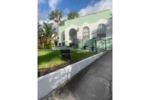 813 Kanuga Drive, West Palm Beach, FL 33401 Sold 04/30/24