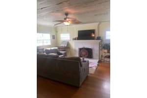 813 Kanuga Drive, West Palm Beach, FL 33401 Sold 04/30/24