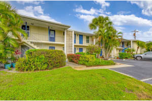 813 Hummingbird Way 6a, North Palm Beach, FL 33408 Sold 03/06/24