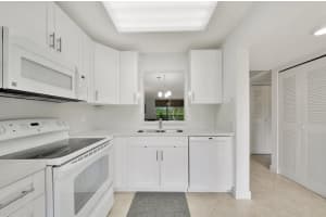 6865 Huntington Lane 202, Delray Beach, FL 33446 Sold 10/24/24