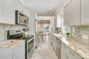 1021 Bedford Avenue, Palm Beach Gardens, FL 33403 Sold 03/07/24