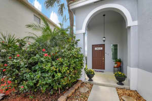 6176 Spring Isles Boulevard, Lake Worth, FL 33463 Sold 04/04/24