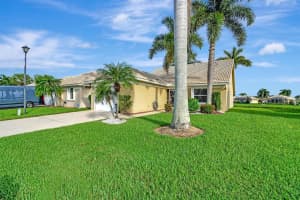 12983 Hampton Lakes Circle, Boynton Beach, FL 33436 Sold 04/11/24