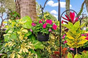 5203 Red Oak Court, Palm Beach Gardens, FL 33410 Sold 08/21/24