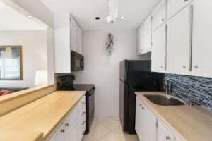 2520 S Federal Highway Unit #6, Boynton Beach, FL 33435 Sold 02/29/24