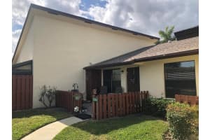 8044 SE Villa Circle, Hobe Sound, FL 33455 Sold 04/01/24
