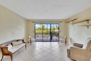 617 Sea Pine Way B2, Greenacres, FL 33415 Sold 04/01/24