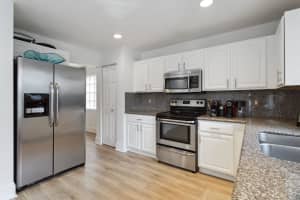7126 Crescent Creek Way, Coconut Creek, FL 33073 Sold 03/18/24