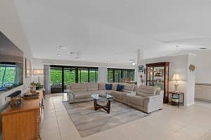 6443 Hitchin Post Way, Delray Beach, FL 33484 Sold 04/01/24