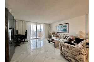 1865 S Ocean Drive 11j, Hallandale Beach, FL 33009 Sold 04/10/24