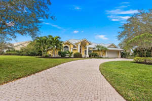 1041 SW Lighthouse Drive, Palm City, FL 34990 Sold 05/03/24