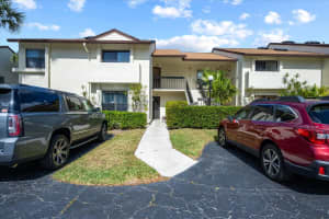 3301 Lucerne Park Drive, Greenacres, FL 33467 Sold 04/17/24