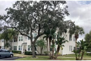1940 Westminster Circle 5, Vero Beach, FL 32966 Sold 04/15/24
