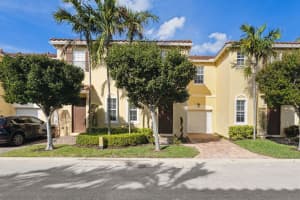 481 Lauren Pine Place, Boynton Beach, FL 33435 Sold 03/04/24