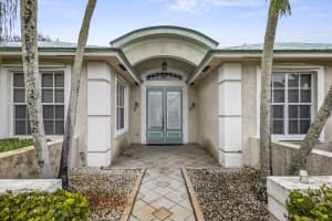7832 SE Windjammer Way, Hobe Sound, FL 33455 Sold 02/22/24