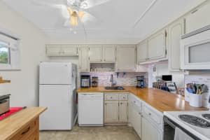 2562 N Garden Drive 306, Lake Worth, FL 33461 Sold 06/20/24