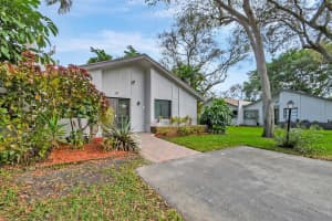3686 Arelia Drive S, Delray Beach, FL 33445 Sold 02/16/24
