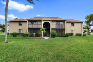 526 Shady Pine Way C-2, Greenacres, FL 33415 Sold 07/11/24