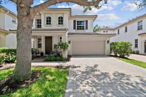 627 Castle Drive, Palm Beach Gardens, FL 33410 Sold 03/22/24