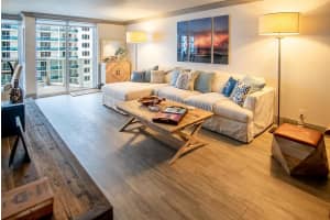 2401 Collins Avenue 906, Miami Beach, FL 33140 Sold 04/22/24