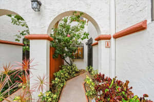 5169 Brisata Circle A, Boynton Beach, FL 33437 Sold 03/08/24