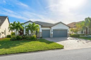 752 SE Villandry Way, Port St Lucie, FL 34984 Sold 07/16/24