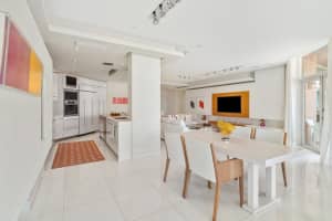 300 SE 5th Avenue 8080, Boca Raton, FL 33432 Sold 04/05/24