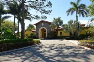 719 Duchess Court, Palm Beach Gardens, FL 33410 Sold 03/15/24