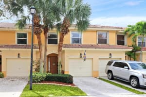 268 River Bluff Lane Lane, Royal Palm Beach, FL 33411 Sold 03/01/24