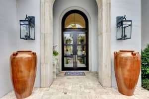 223 Via Palacio, Palm Beach Gardens, FL 33418 Sold 05/01/24