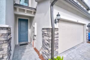 2159 Appleton Circle N, Oakland Park, FL 33309 Sold 11/01/24