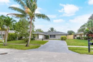 208 Lochmore Road, Riviera Beach, FL 33407 Sold 05/03/24