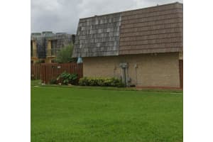 934 Springdale Circle, Palm Springs, FL 33461 Sold 03/08/24