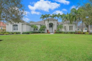887 Forest Glen Lane, Wellington, FL 33414 Sold 04/15/24