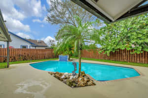13675 Chatsworth Village Drive, Wellington, FL 33414 Sold 02/23/24