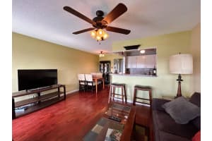 620 Horizons W 210, Boynton Beach, FL 33435 Sold 11/04/24